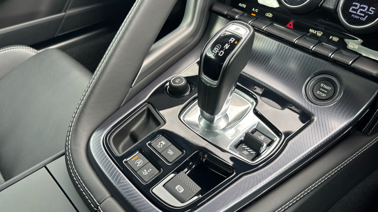 Jaguar F-Type 2.0 P300 R-Dynamic Black 2dr Auto Petrol Coupe